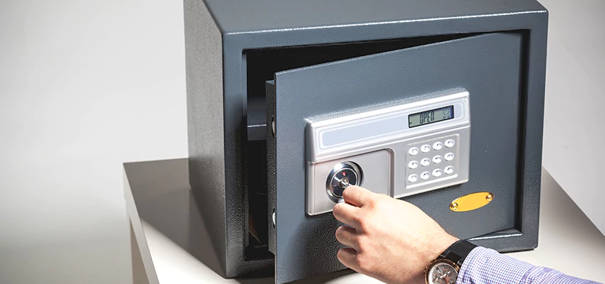 Jewelry Safe Unlocking Service in Costa Mesa, California